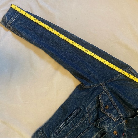 Vintage Levi's 70506  Denim Trucker Jacket - Picture 6 of 11